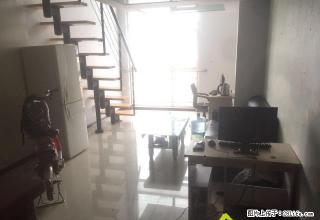 《信義房产》 长乐宫附近 精装复式公寓 简单大气 家具齐 - 呼和浩特28生活网 hu.28life.com