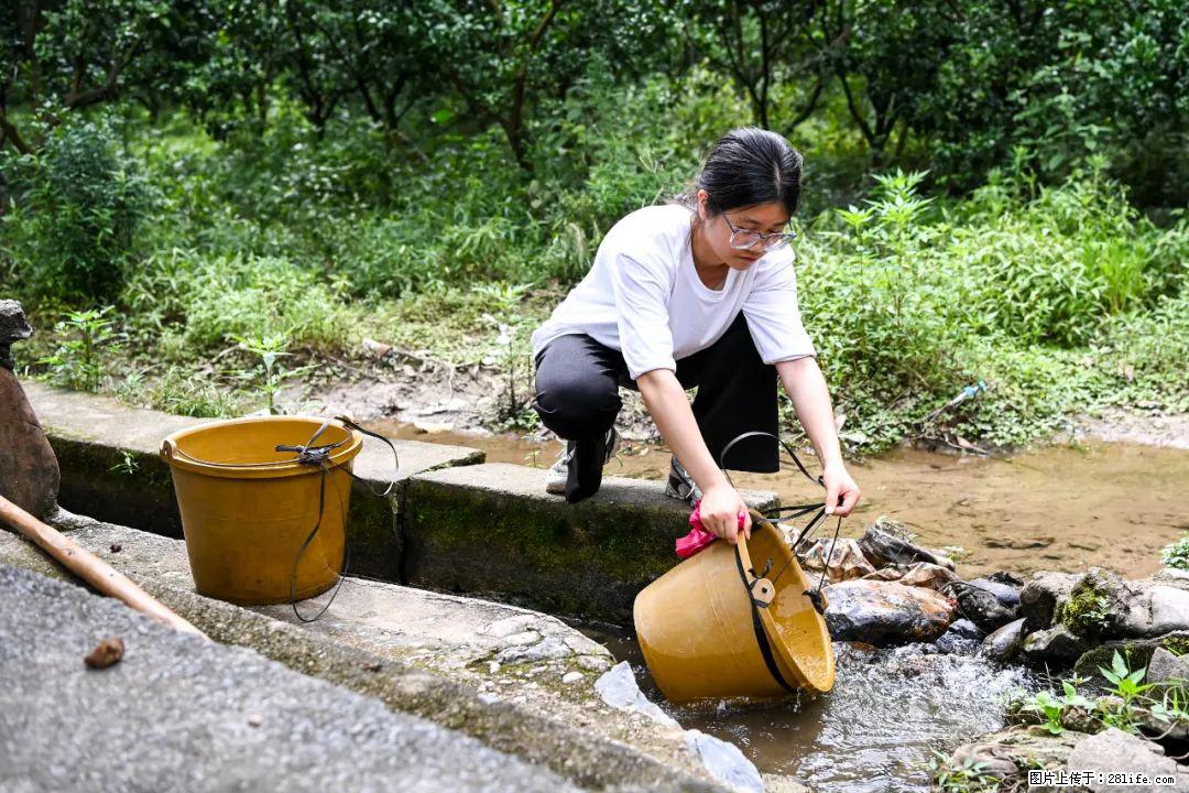 全网追的“扁担女孩”,找了一份暑假工,时薪12元 - 呼和浩特生活资讯 - 呼和浩特28生活网 hu.28life.com