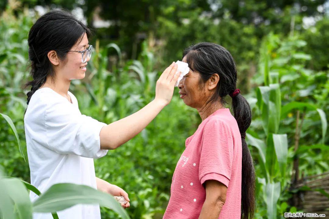 全网追的“扁担女孩”,找了一份暑假工,时薪12元 - 呼和浩特生活资讯 - 呼和浩特28生活网 hu.28life.com